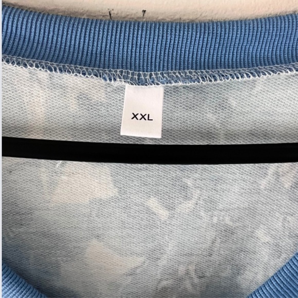 Plus Size Blue Floral V Neck Long Sleeve Thin Sweatshirt or Shirt - Size 2XL - Picture 6 of 8